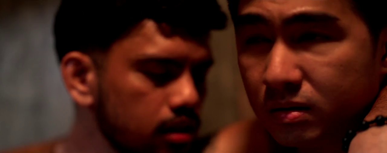 Malagkit (2025) WEBRip Tagalog 720p x264 AVC HE-AAC 2.0 ESub CineVood.mkv.0003